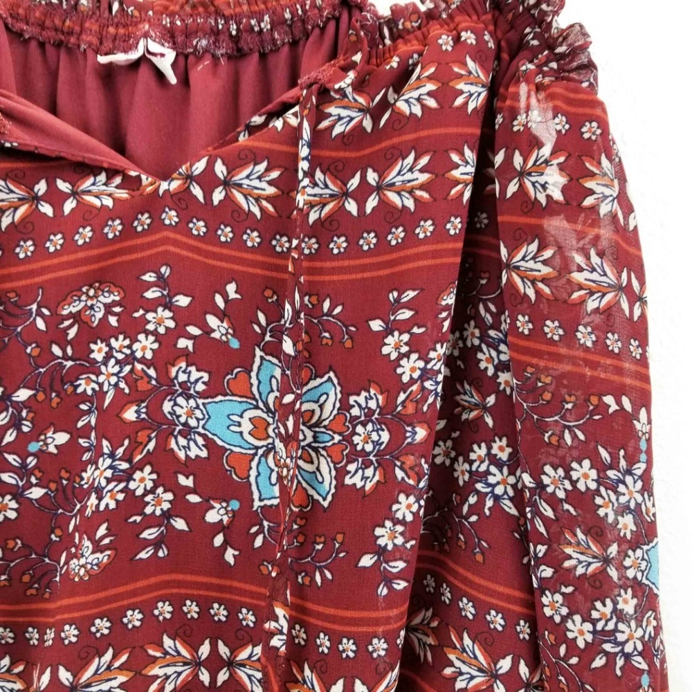 AUW Women’s Burgundy Medium Floral Cold Shoulder - Picture 2 of 8